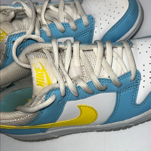 Nike Kids Dunk Low Homer Simpson Sneakers 3.5Y - Picture 8 of 8